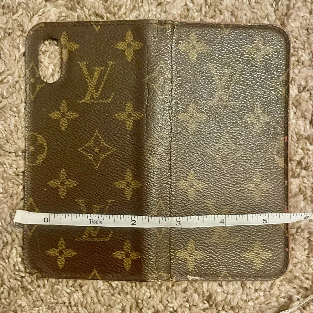 Louis Vuitton Brown and Gold Monogram Case